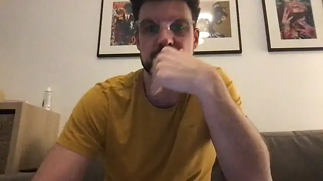 YoloNude online show from 9, 4, 2026