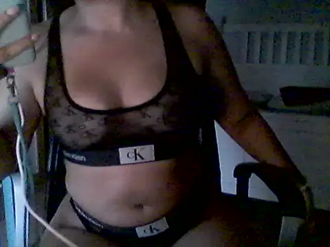 Snapshot of Vanesa_Blackk chatting on 12, 7, 2026 Vanesa Blackk online show from 12, 7, 2026