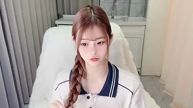 Snapshot of xiaoyugan_cute chatting on 11, 6, 2026 xiaoyugan cute online show from 11, 6, 2026