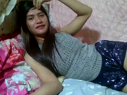 Snapshot of luna_veille chatting on 7, 6, 2026 luna veille online show from 7, 6, 2026