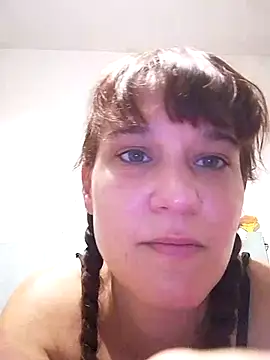 Snapshot of Maggie38 chatting on 25, 6, 2026 Maggie38 online show from 25, 6, 2026