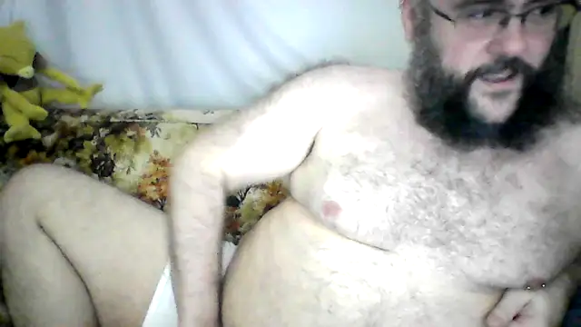 Snapshot of BriTheTopBear chatting on 20, 4, 2026 BriTheTopBear online show from 20, 4, 2026
