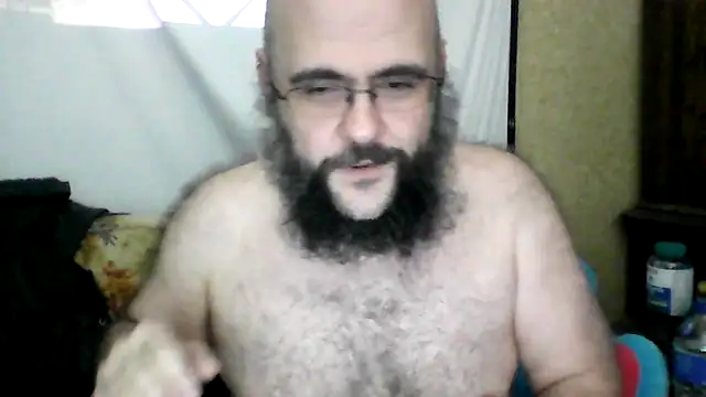 Snapshot of BriTheTopBear chatting on 18, 5, 2026 BriTheTopBear online show from 18, 5, 2026