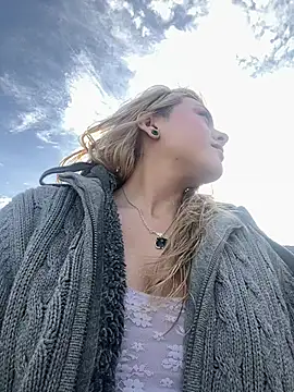 SilvyDiamond online show from 9, 4, 2026