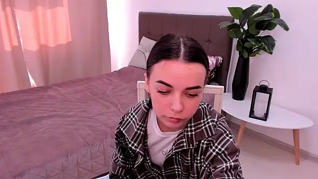 Snapshot of Little_Ami_ chatting on 15, 4, 2026 Little Ami online show from 15, 4, 2026