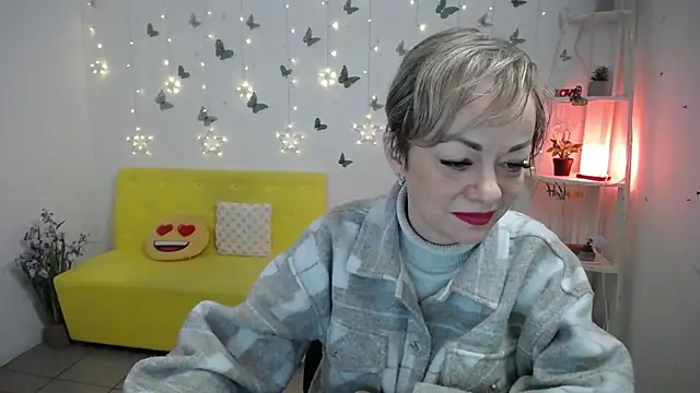 NikaMayu online show from 4, 5, 2026