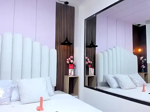 AlesaKinky online show from 8, 4, 2026