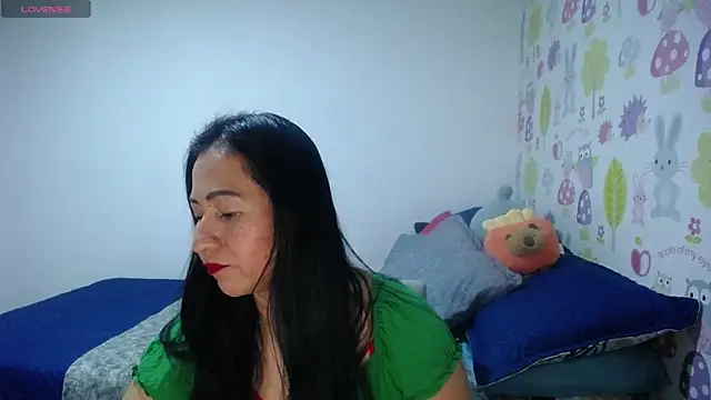 Tyna b online show from 25, 6, 2026