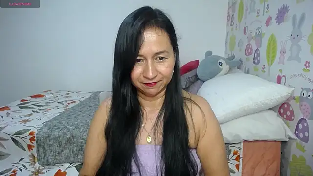 Tyna b online show from 6, 7, 2026