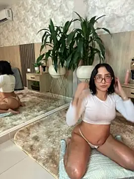 LiriaSweetie online show from 11, 4, 2026