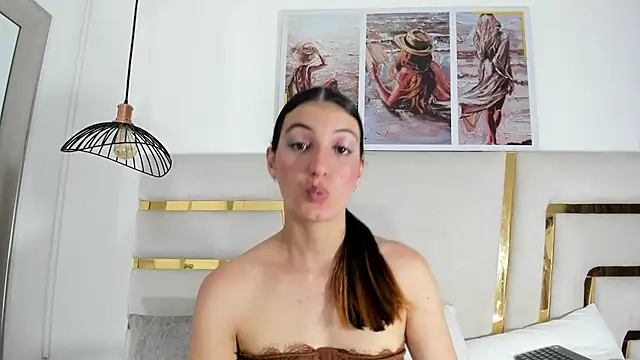 Emy-Ferrer online show from 8, 7, 2026