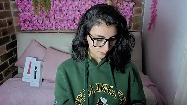 darknesscosplayer56 online show from 7, 4, 2026