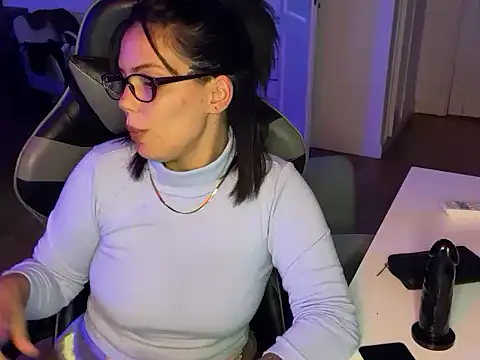 Snapshot of anestesia_5 chatting on 7, 4, 2026 anestesia 5 online show from 7, 4, 2026