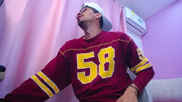 Amir guy  online show from 9, 4, 2026