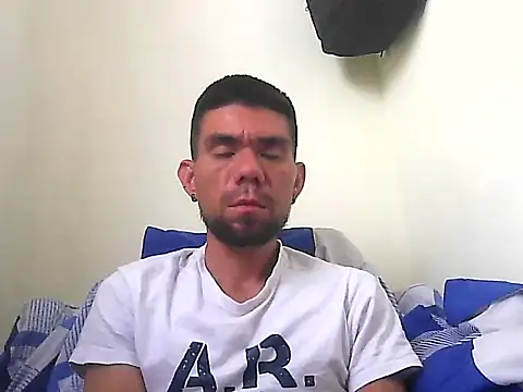 Snapshot of thomas2wood chatting on 29, 5, 2026 thomas2wood online show from 29, 5, 2026