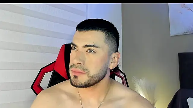 Snapshot of Alexander_Diazz chatting on 25, 4, 2026 Alexander Diazz online show from 25, 4, 2026