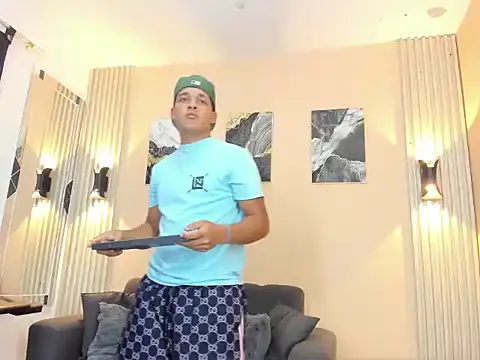 Snapshot of davisito_26 chatting on 7, 4, 2026 davisito 26 online show from 7, 4, 2026