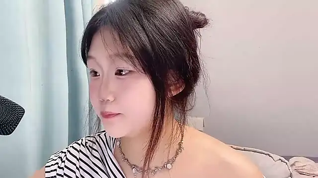 Snapshot of Lilababy00 chatting on 17, 4, 2026 Lilababy00 online show from 17, 4, 2026