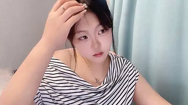 Snapshot of Lilababy00 chatting on 25, 4, 2026 Lilababy00 online show from 25, 4, 2026