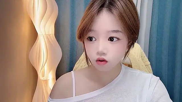 Lilababy00 online show from 14, 6, 2026