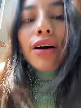 Snapshot of VioletRousee chatting on 16, 6, 2026 VioletRousee online show from 16, 6, 2026