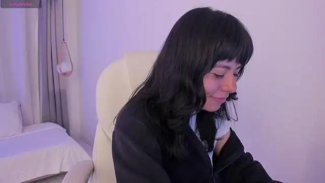 Snapshot of ghostmila chatting on 17, 7, 2026 ghostmila online show from 17, 7, 2026