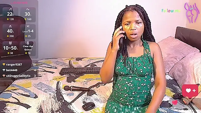 Snapshot of CocoaBelle chatting on 20, 4, 2026 CocoaBelle online show from 20, 4, 2026