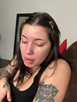 cherryxxox online show from 14, 4, 2026