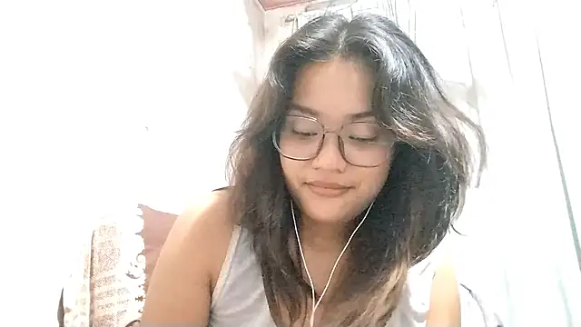 Snapshot of OliviaCarchi chatting on 13, 4, 2026 OliviaCarchi online show from 13, 4, 2026