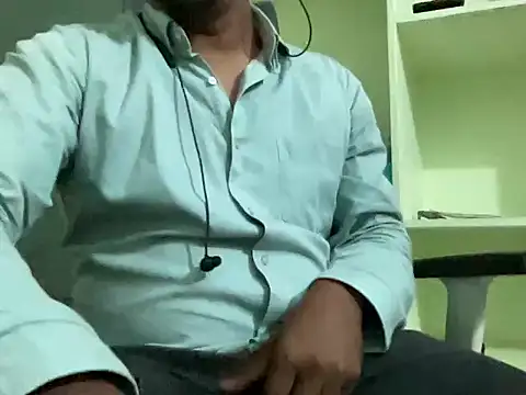 Snapshot of Mee_Baadshah chatting on 24, 7, 2026 Mee Baadshah online show from 24, 7, 2026