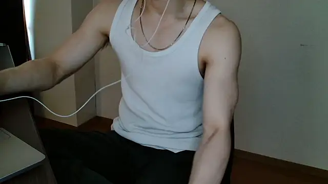 Snapshot of LEO1955 chatting on 25, 4, 2026 LEO1955 online show from 25, 4, 2026