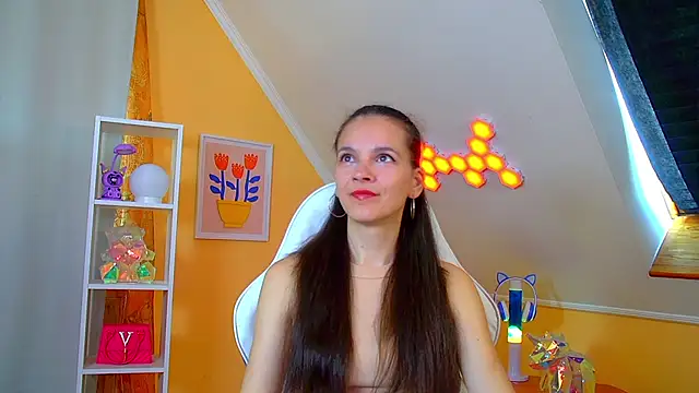 LeonaLane online show from 4, 5, 2026