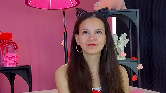 LeonaLane online show from 19, 5, 2026