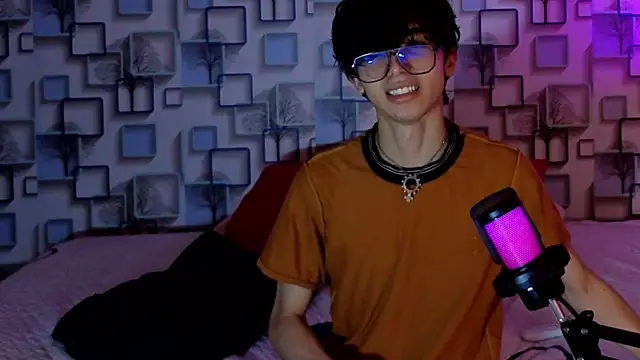 Twink Sebas7 online show from 29, 4, 2026