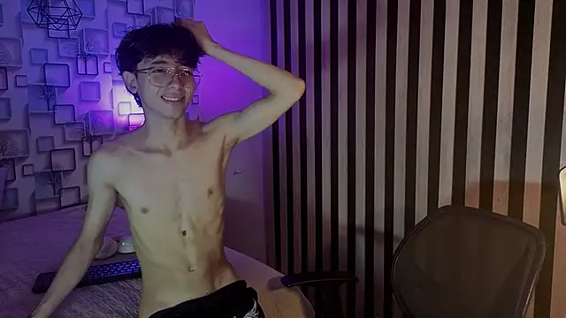Snapshot of Twink_Sebas7 chatting on 28, 6, 2026 Twink Sebas7 online show from 28, 6, 2026