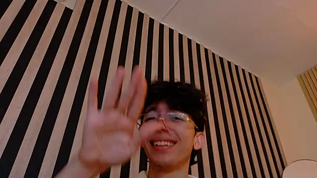 Snapshot of Twink_Sebas7 chatting on 15, 7, 2026 Twink Sebas7 online show from 15, 7, 2026