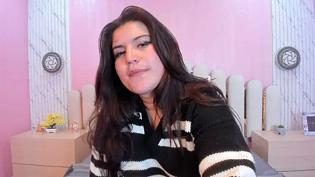 Snapshot of Samantha_Cooper__ chatting on 15, 4, 2026 Samantha Cooper online show from 15, 4, 2026