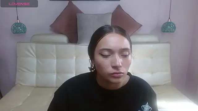 Snapshot of Marianne_Cam chatting on 20, 4, 2026 Marianne Cam online show from 20, 4, 2026