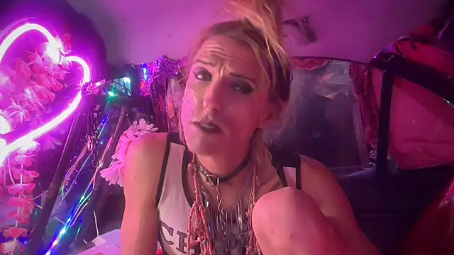 Snapshot of TgirlBrat chatting on 26, 5, 2026 TgirlBrat online show from 26, 5, 2026