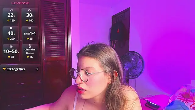 liiliie petite online show from 17, 7, 2026