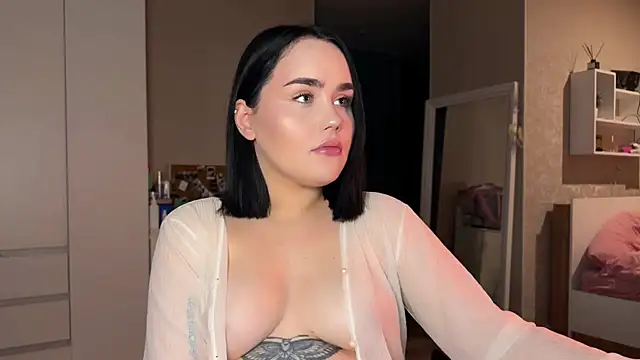 Snapshot of lola_raze chatting on 5, 7, 2026 lola raze online show from 5, 7, 2026