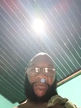 goodloveboss online show from 15, 4, 2026