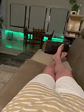 Snapshot of elysmay chatting on 12, 4, 2026 elysmay online show from 12, 4, 2026