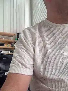 Snapshot of elysmay chatting on 14, 4, 2026 elysmay online show from 14, 4, 2026