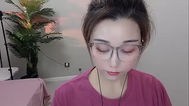 Yunxi- online show from 18, 4, 2026