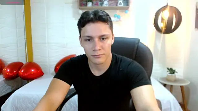 Snapshot of Zayn_clausen chatting on 13, 4, 2026 Zayn clausen online show from 13, 4, 2026