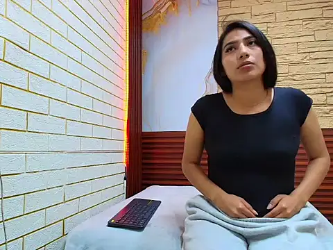 mellaniemonroe303av online show from 10, 4, 2026