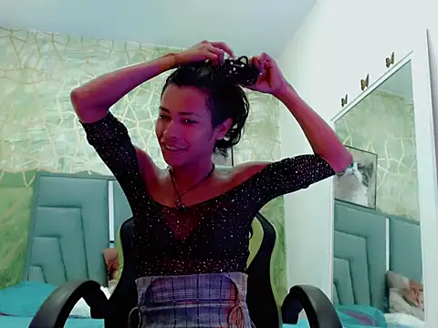 Naomisaenz01 online show from 1, 6, 2026