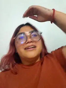 Snapshot of lucyheart_8 chatting on 4, 6, 2026 lucyheart 8 online show from 4, 6, 2026