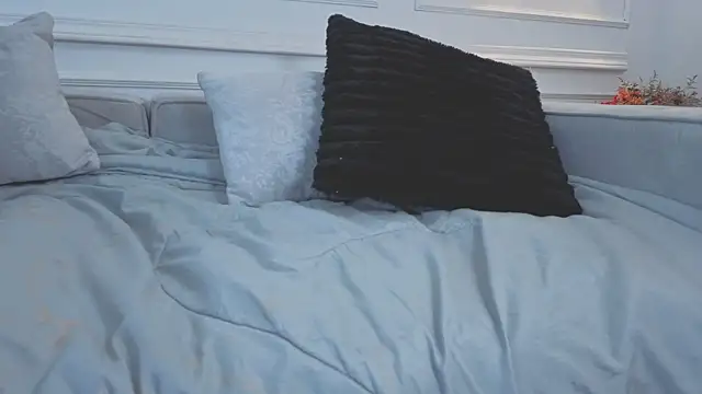 Snapshot of giigii_hadidd chatting on 23, 6, 2026 giigii hadidd online show from 23, 6, 2026